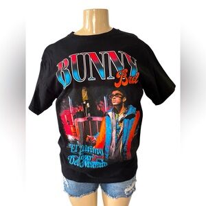 NWOT Unisex Bad Bunny “El Último Tour Del Mundo” Graphic Tee size Medium